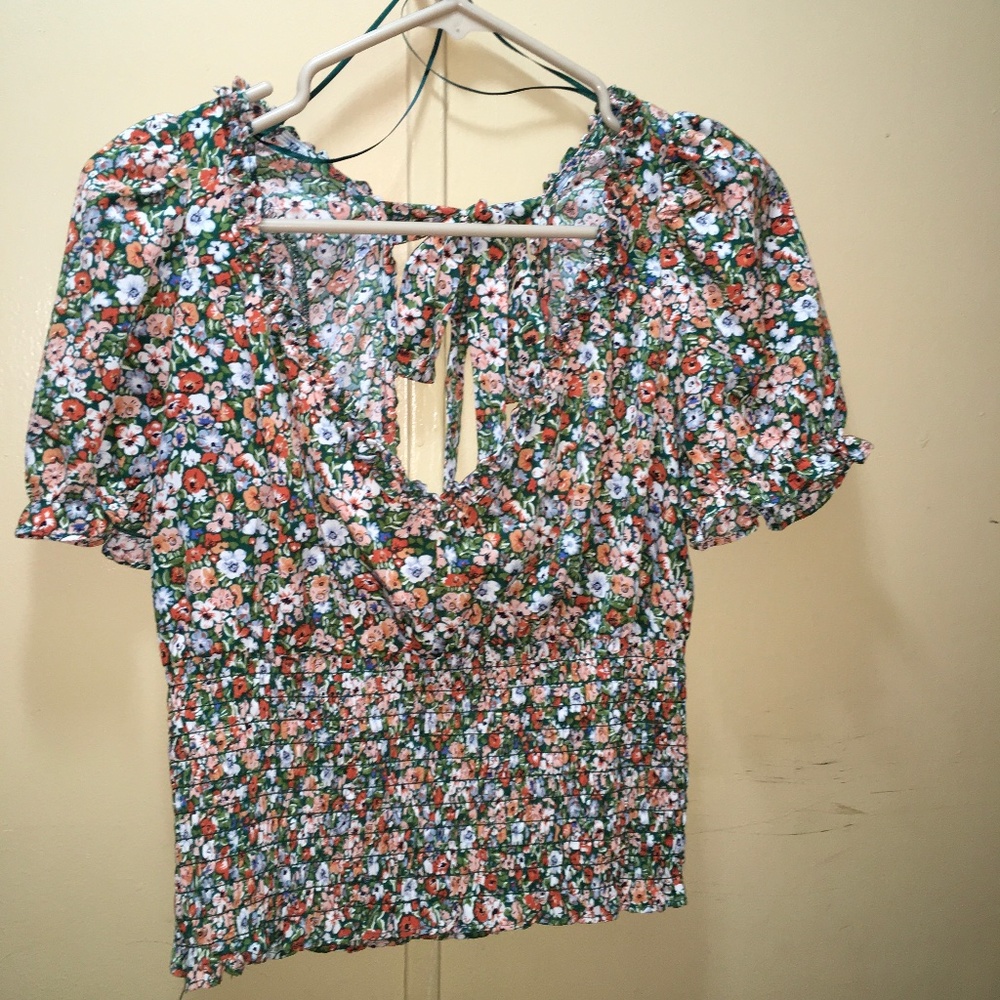 Size medium Color multi color